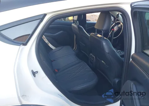 2021 Ford Mustang Mach-E Select z USA, uszkodzony, nr VIN 3FMTK1RM9MMA49280